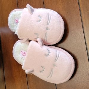 KID'S 😇 SLIPPERS